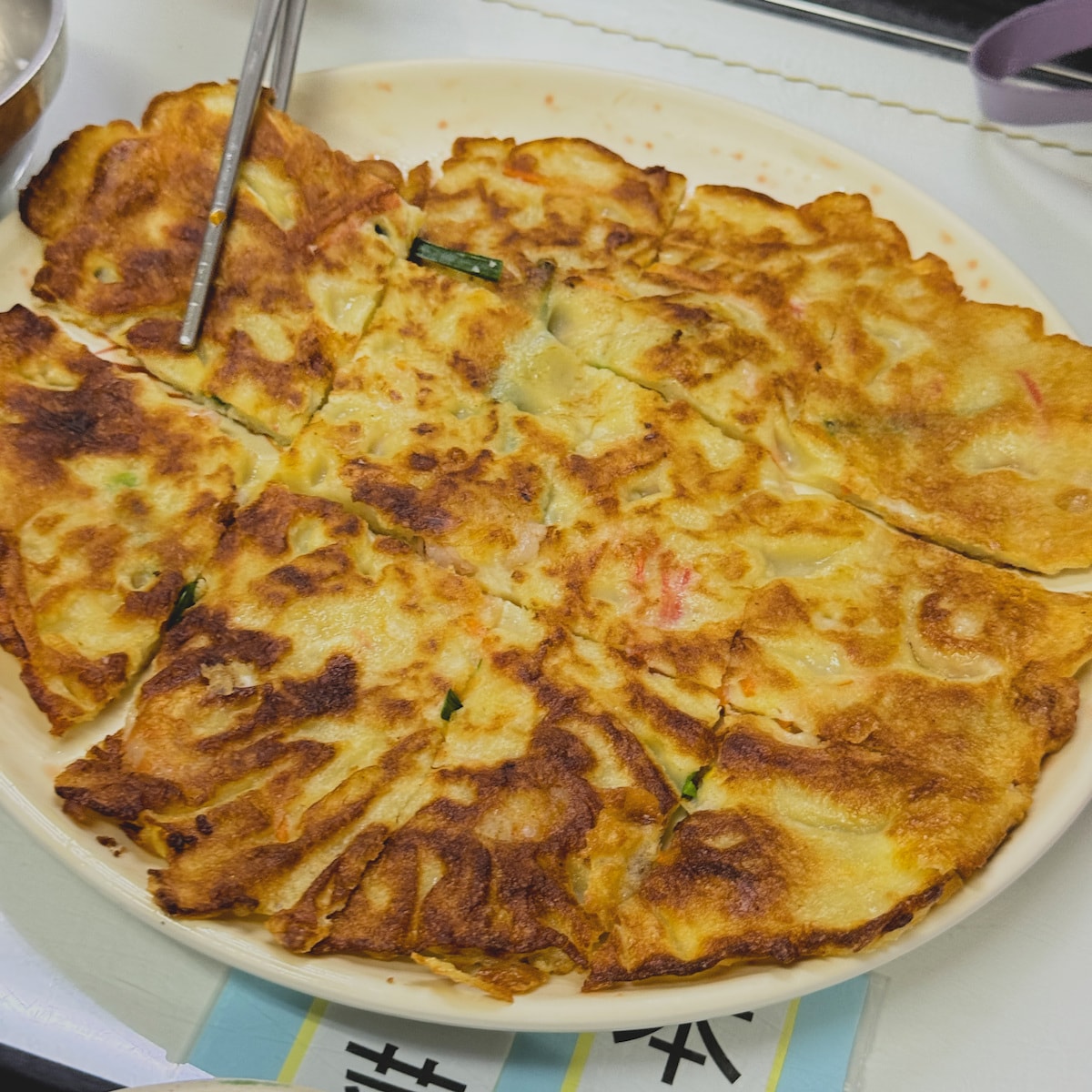 高雄三民區韓式料理推薦|韓鑫館銅盤烤肉鍋份量超狂,海鮮煎餅必點 - 第4張圖 高雄三民區韓式料理推薦|韓鑫館銅盤烤肉鍋份量超狂,海鮮煎餅必點