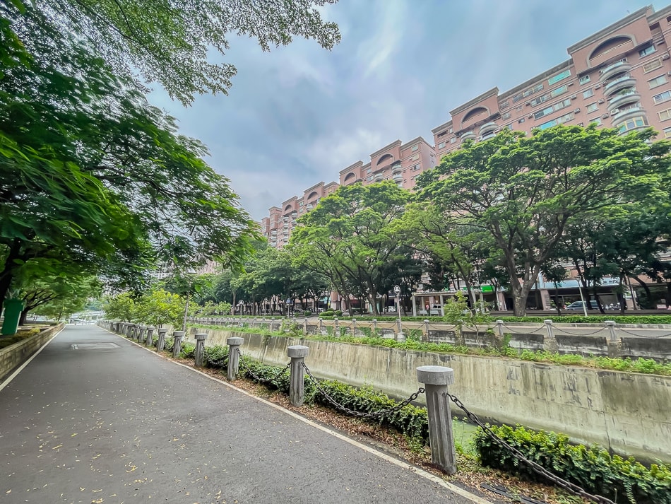 河堤社區