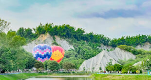 月世界看熱氣球 - 順遊泥火山吃土雞城 x 2023高雄愛月熱氣球9月23日升空 9