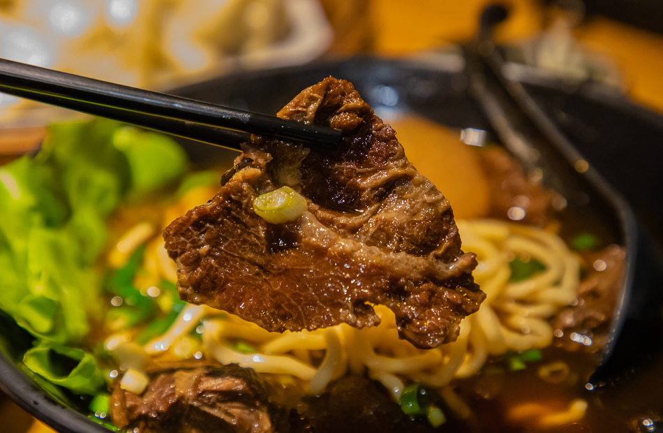 楠梓美食 - 火牛牛肉麵