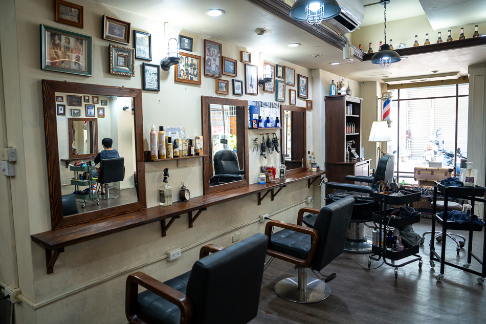 Hi-16 Hair Studio (2).jpg