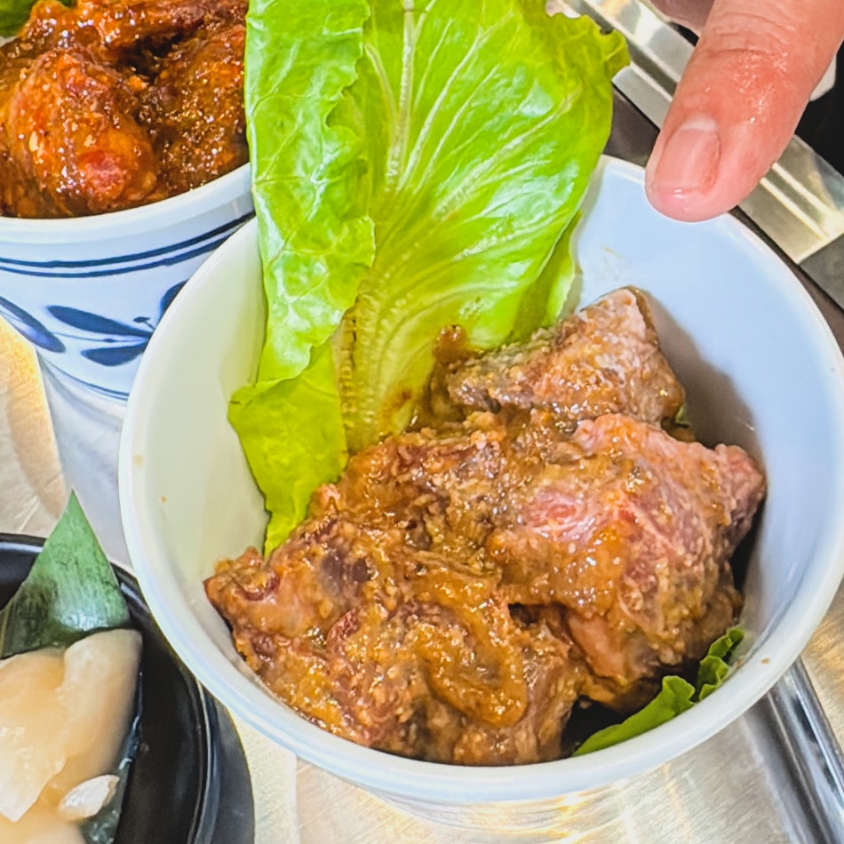 高雄楠梓最狂吃到飽，烤骨學院，超過60種食材讓你吃到爽！