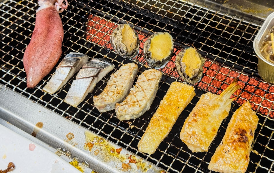 ▼選用澎湖大生蠔，顆顆飽滿脆口。