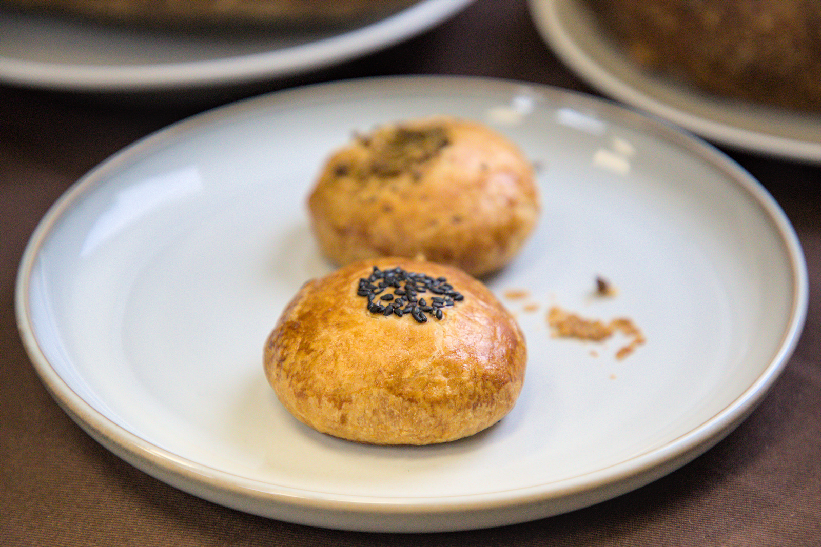 A Life bakery 黑糖黃豆甜燒餅,融合日式蕨餅風味與台式甜點創意。 A Life bakery 黑糖黃豆甜燒餅,融合日式蕨餅風味與台式甜點創意。