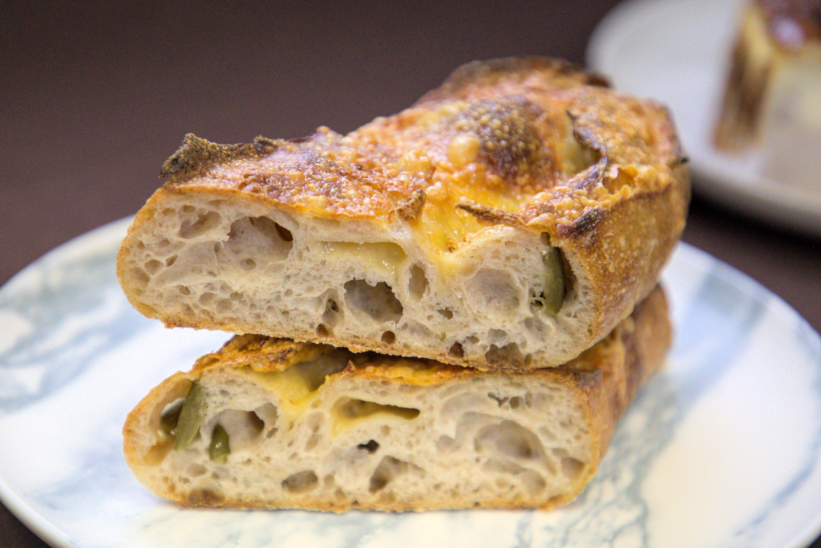 A Life bakery 鹽之花奶酥餐包,外層撒上珍貴鹽之花,口感鹹甜交織。 A Life bakery 鹽之花奶酥餐包,外層撒上珍貴鹽之花,口感鹹甜交織。