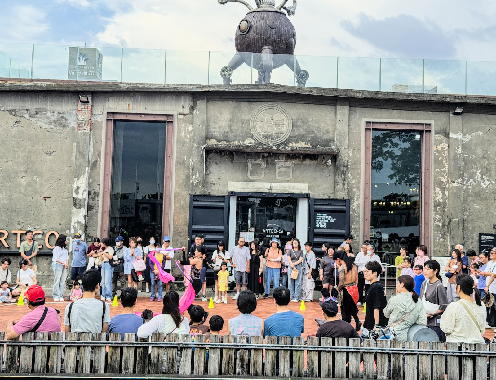 HIGO 共享電動滑板車｜高雄駁二一日遊最輕鬆的移動方式