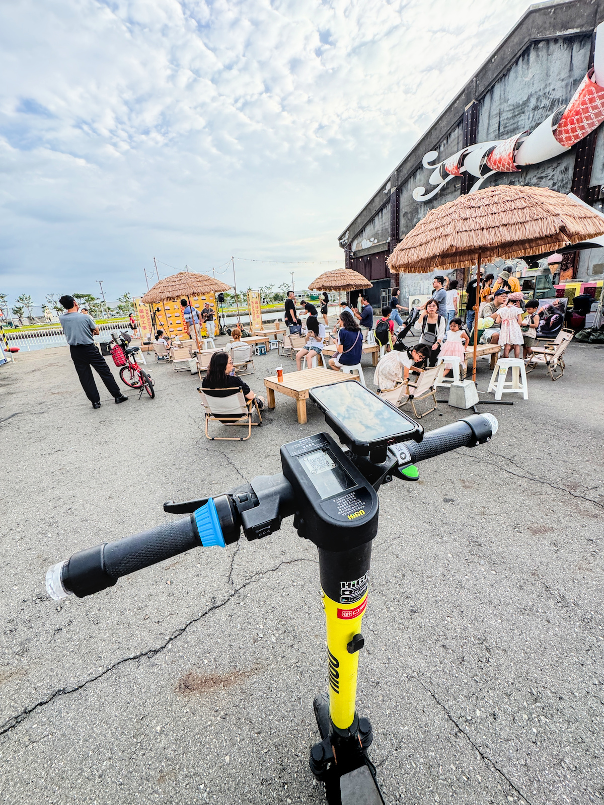 HIGO 共享電動滑板車｜高雄駁二一日遊最輕鬆的移動方式