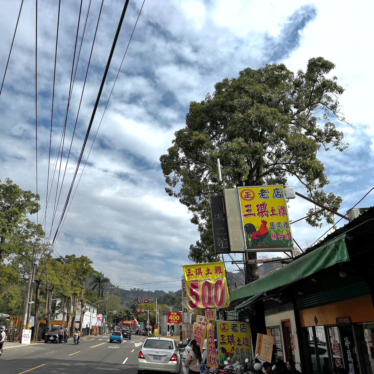 高雄美食推薦｜三琪土雞：假日限定鋼管雞，鎖住靈魂精華的極致美味