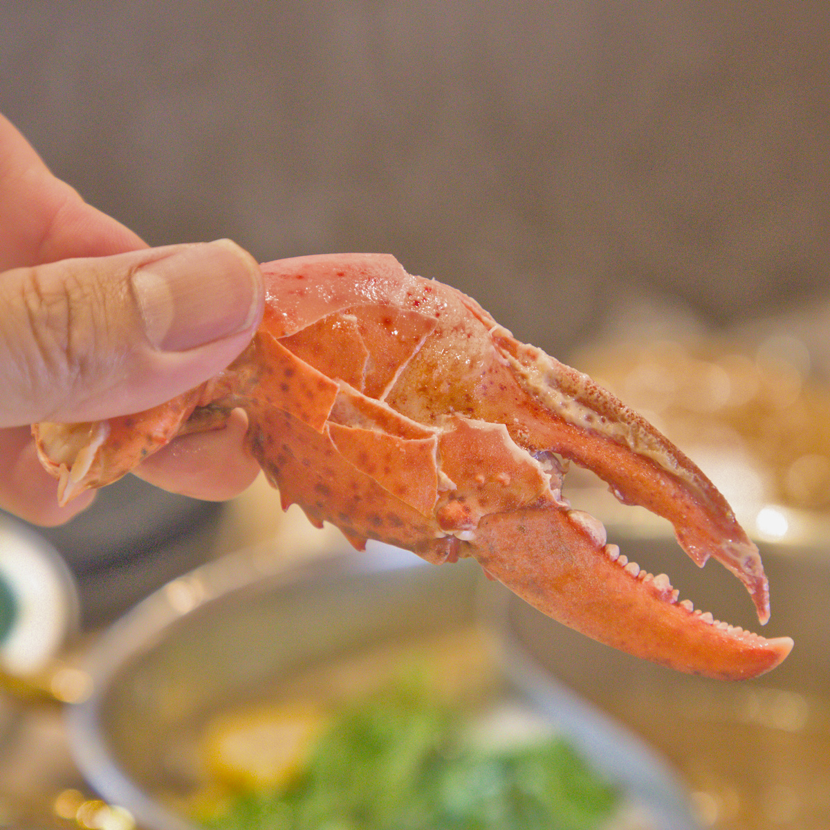 高雄楠梓美食｜里歐牛排鍋物：早午餐霸主進軍火烤兩吃！海鮮龍蝦與肋眼牛排，超誠意自助吧冰淇淋吃到飽