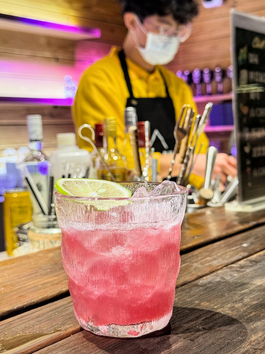 【苗栗露營推薦】開箱「山Chill」高級露營區：一泊四食和牛吃到飽、絕美星空帳與無邊際泳池的奢華兩天一夜！