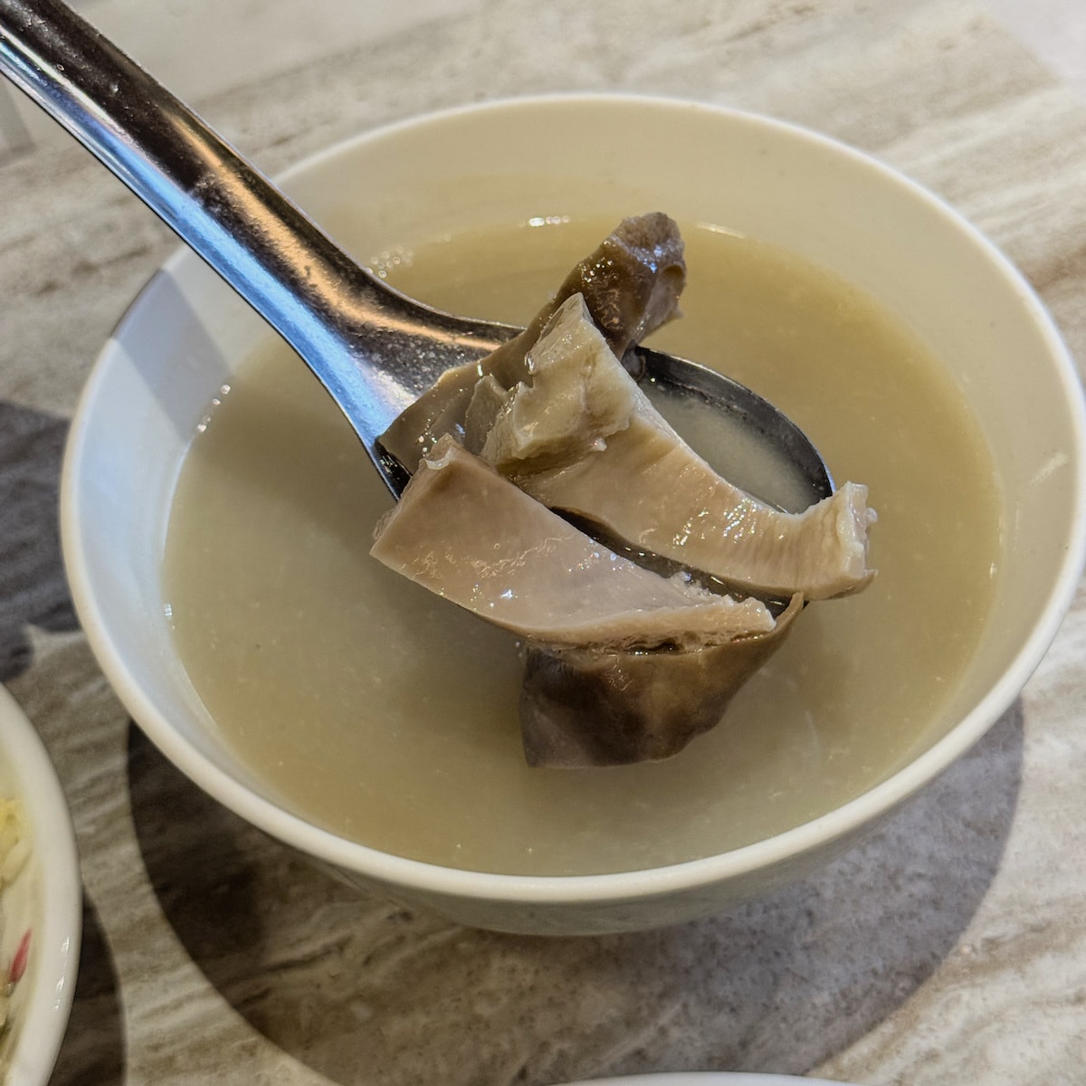 高雄鹽埕美食推薦：米糕城 80年老店的靈魂味蕾之旅