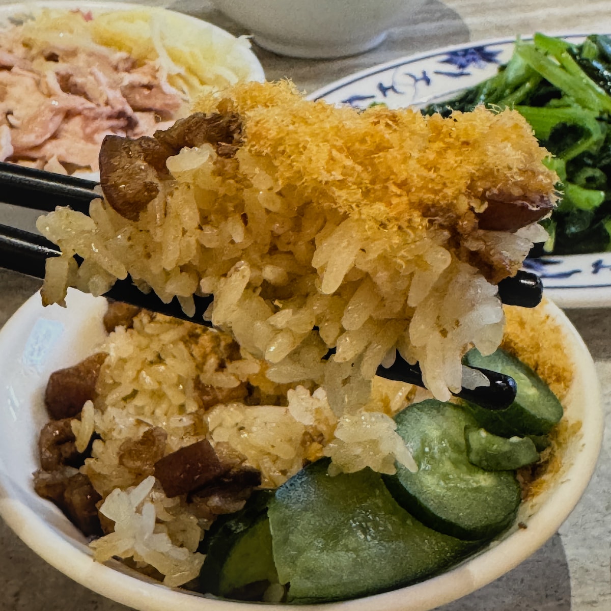 高雄鹽埕美食推薦：米糕城 80年老店的靈魂味蕾之旅