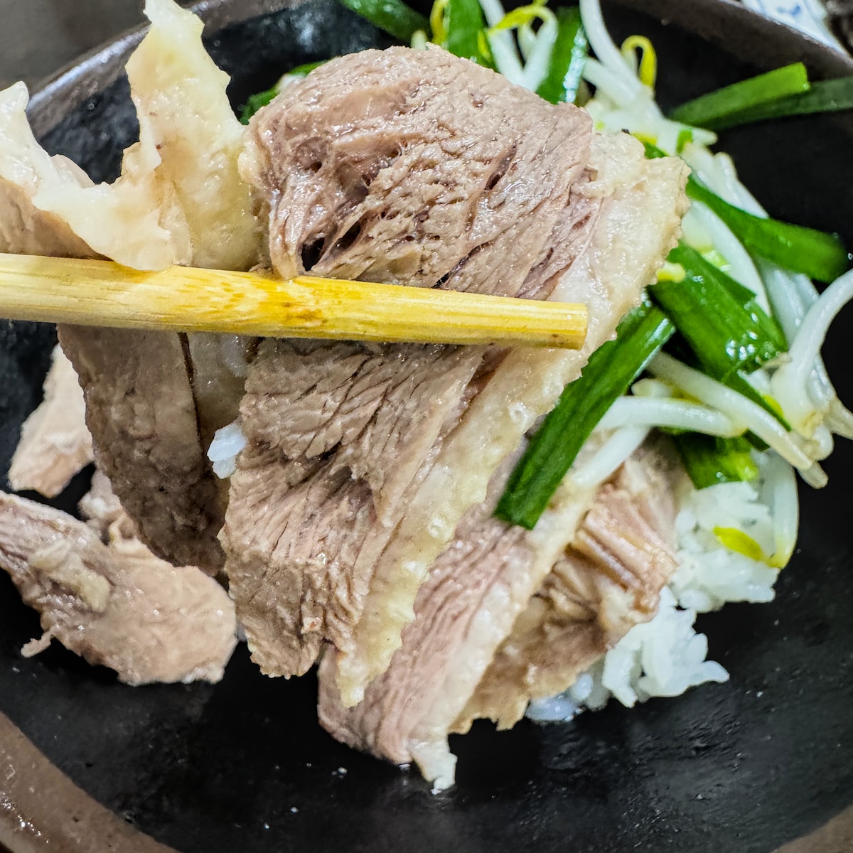 【高雄美食】大胖鵝肉:岡山在地人的私藏食堂,鮮嫩鵝肉飯與手工米血的完美組合 - 第6張圖 【高雄美食】大胖鵝肉:岡山在地人的私藏食堂,鮮嫩鵝肉飯與手工米血的完美組合