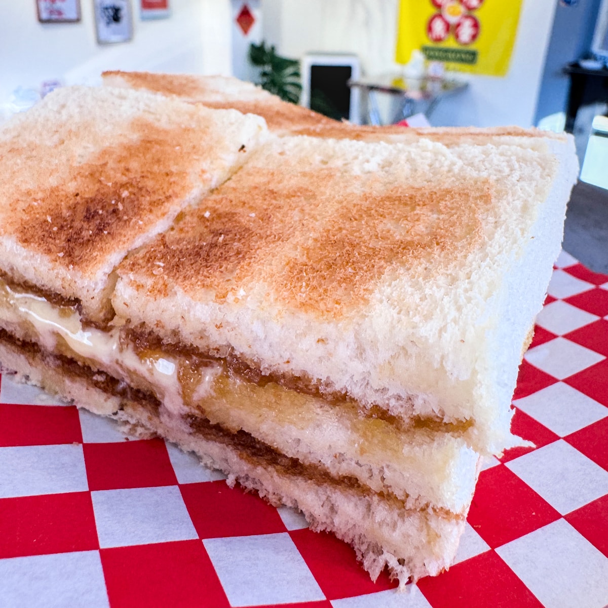 高雄美食推薦：兩口子老屋茶館，大社巷弄裡的南洋風情與靈魂撈汁