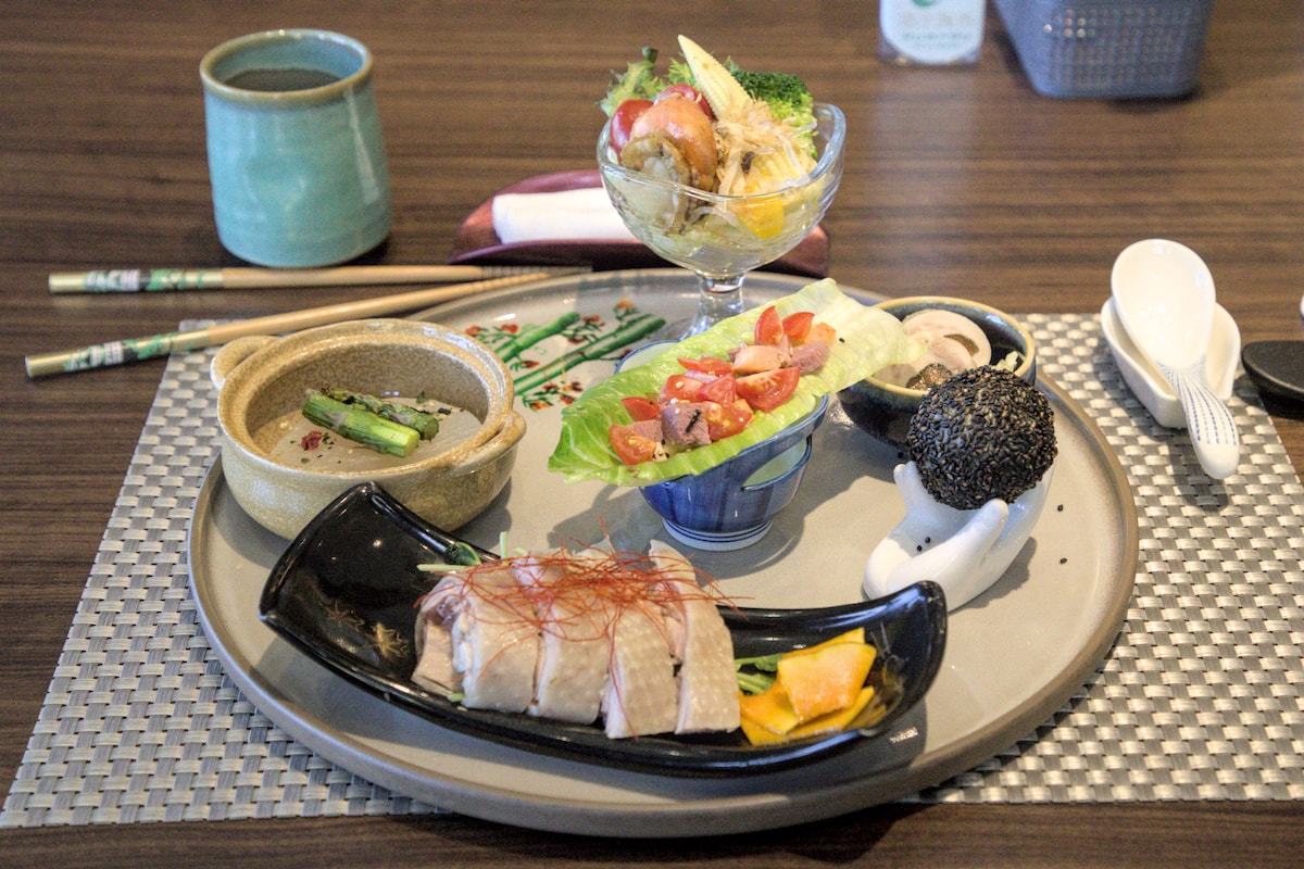 【高雄美食】無我茶禪｜隱身鳥松的枯山水秘境，預約制無菜單料理，龍蝦與和牛的極致饗宴