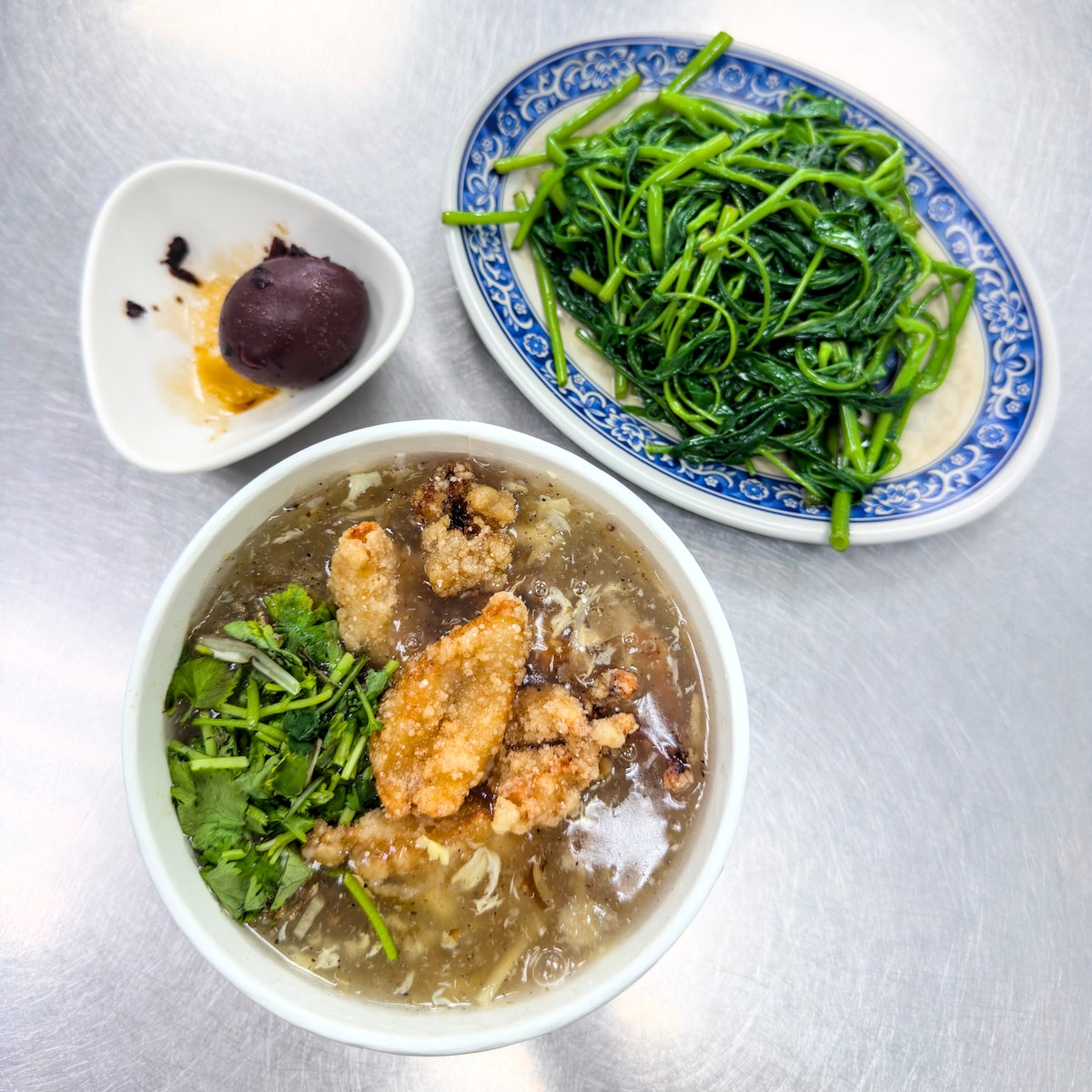 高雄左營美食｜枝鮮味紅燒花枝羹：現點現炸虎斑烏賊，華夏路在地老饕的午晚餐清單