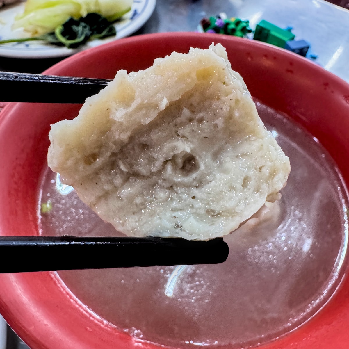 高雄前金美食「金城鴨肉專門店」：獨門煙燻鴨肉，飄香五福路的老字號美味