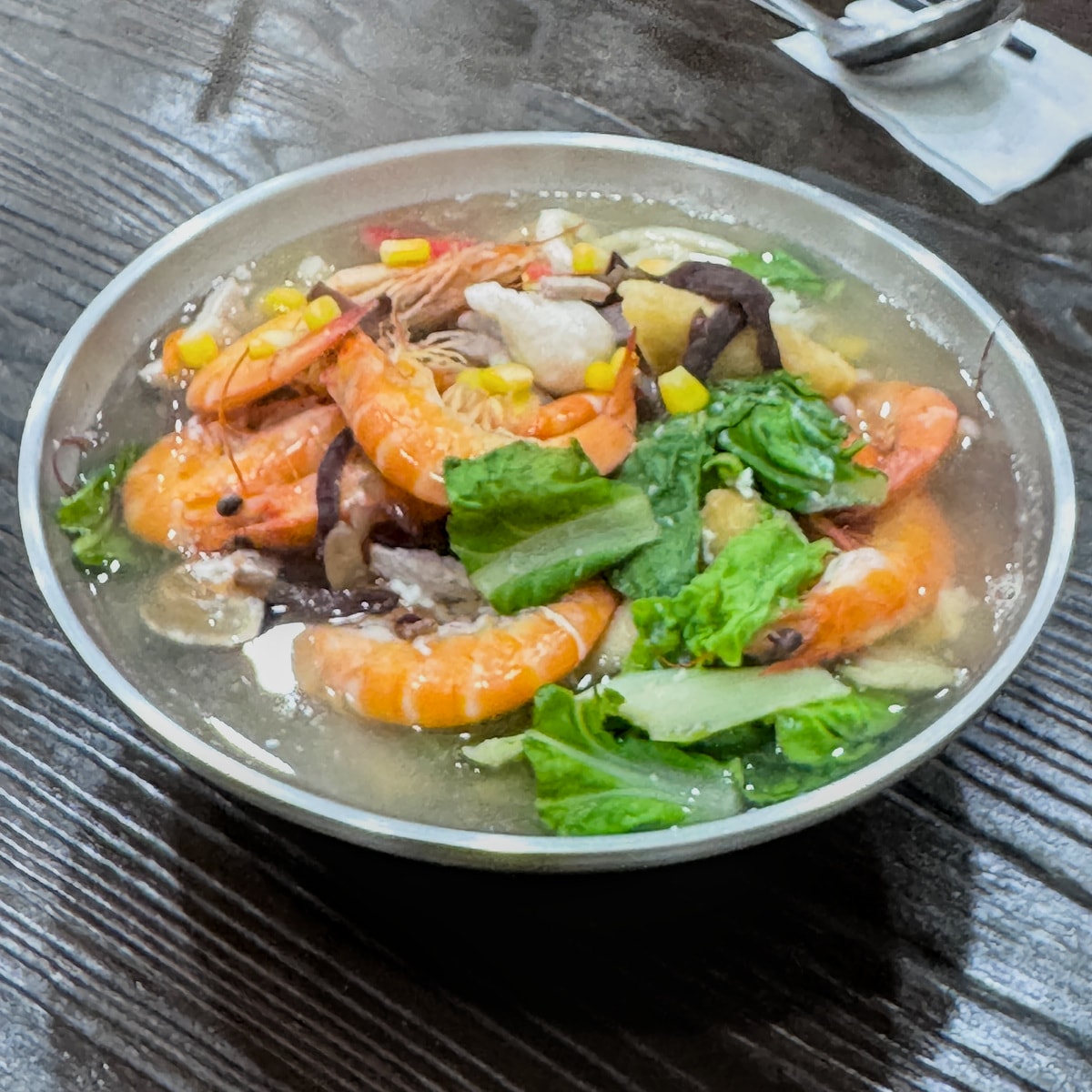 高雄大社美食推薦｜鮮爆鍋燒：浮誇蝦蝦叫鍋燒超吸睛！大社區必吃的鮮美湯頭