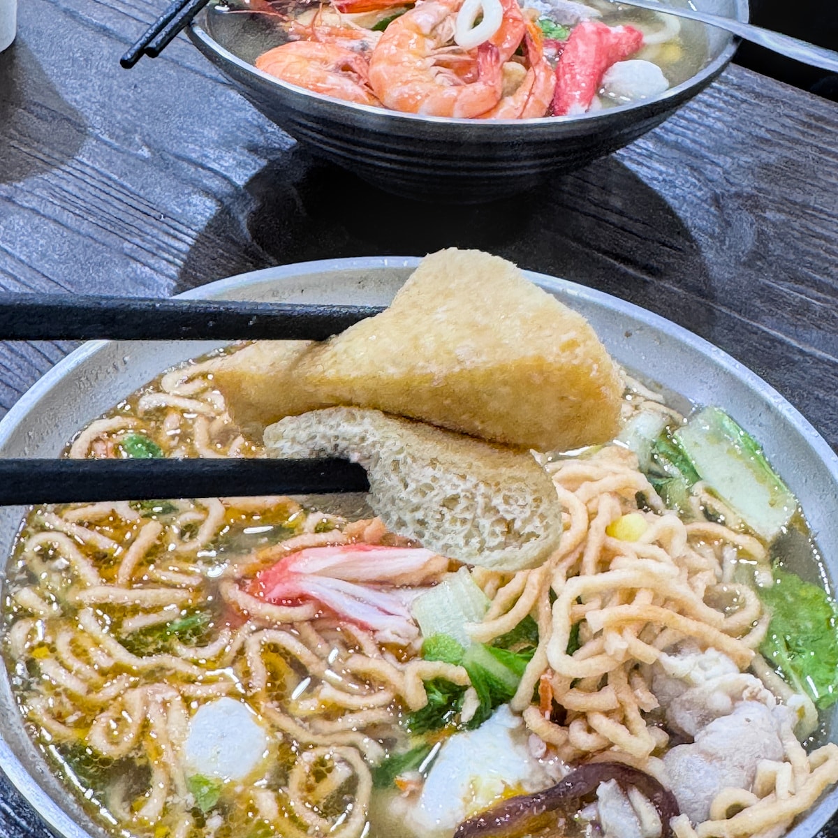 高雄大社美食推薦｜鮮爆鍋燒：浮誇蝦蝦叫鍋燒超吸睛！大社區必吃的鮮美湯頭