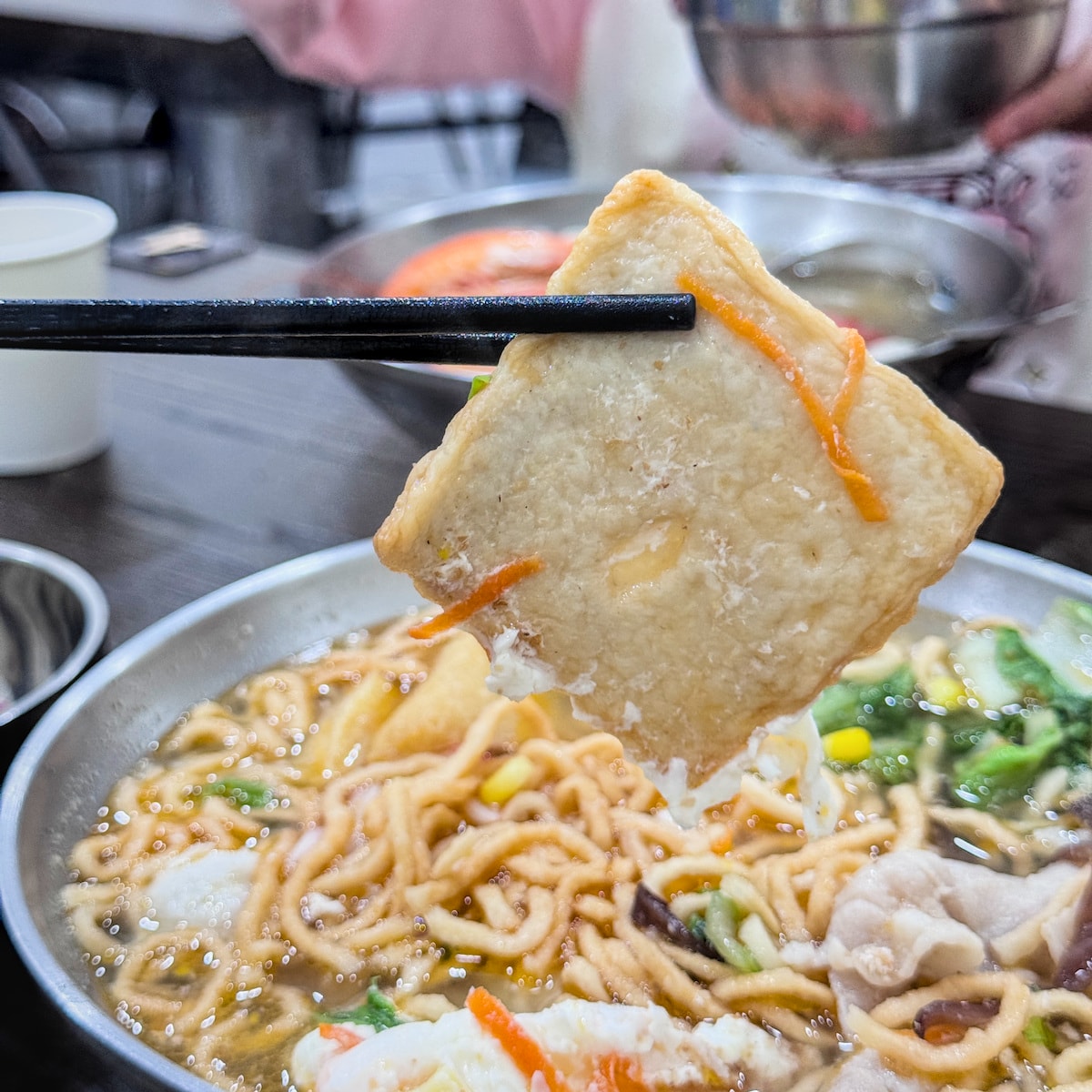 高雄大社美食推薦｜鮮爆鍋燒：浮誇蝦蝦叫鍋燒超吸睛！大社區必吃的鮮美湯頭