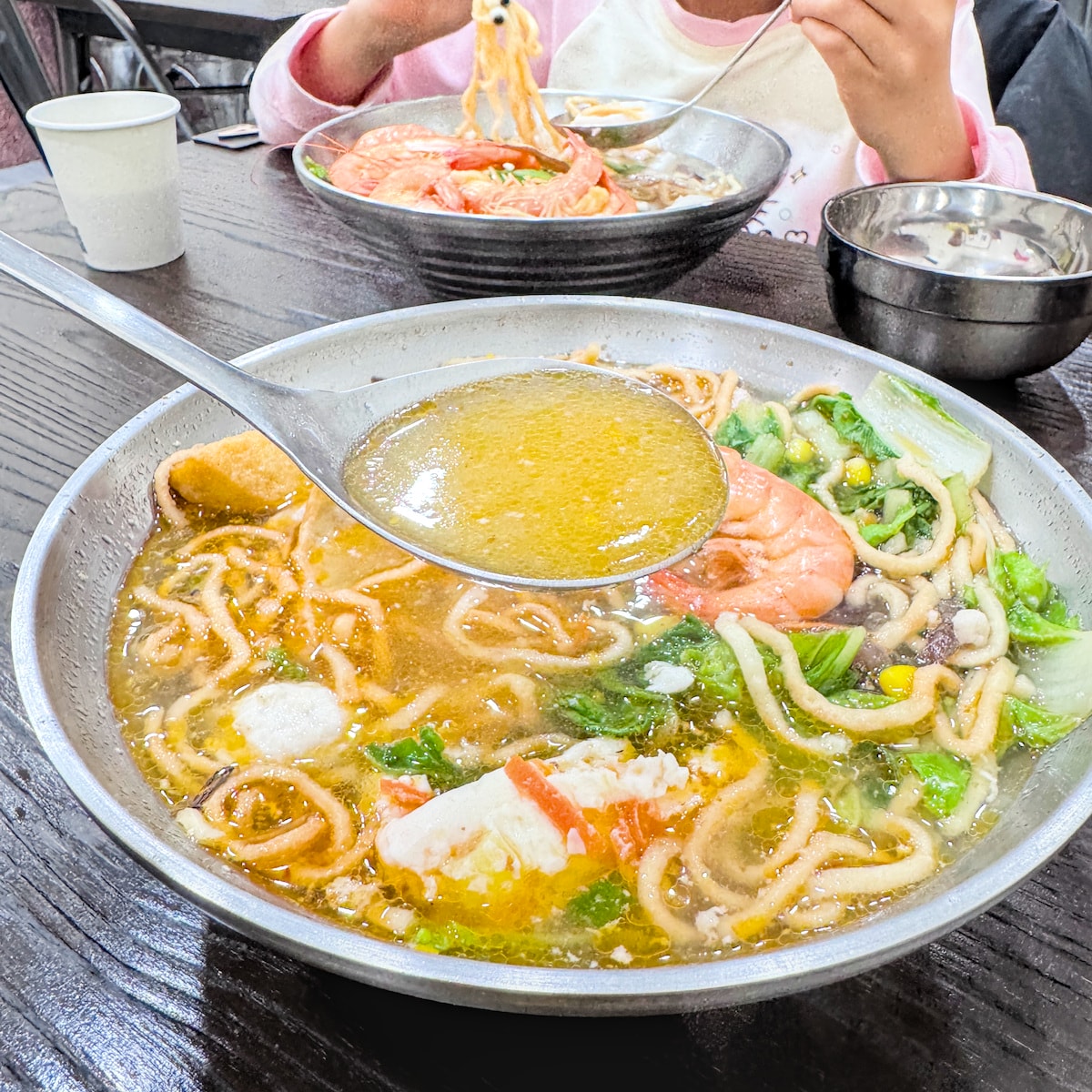 高雄大社美食推薦｜鮮爆鍋燒：浮誇蝦蝦叫鍋燒超吸睛！大社區必吃的鮮美湯頭