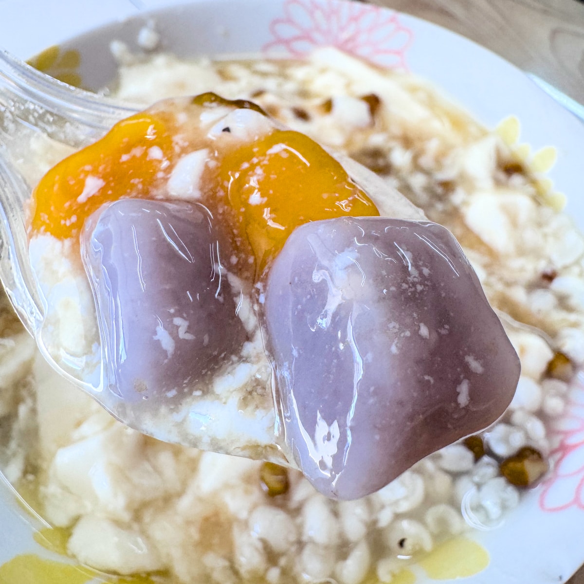 板門豆花Q彈芋圓特寫-左營在地人推薦的傳統甜點配料