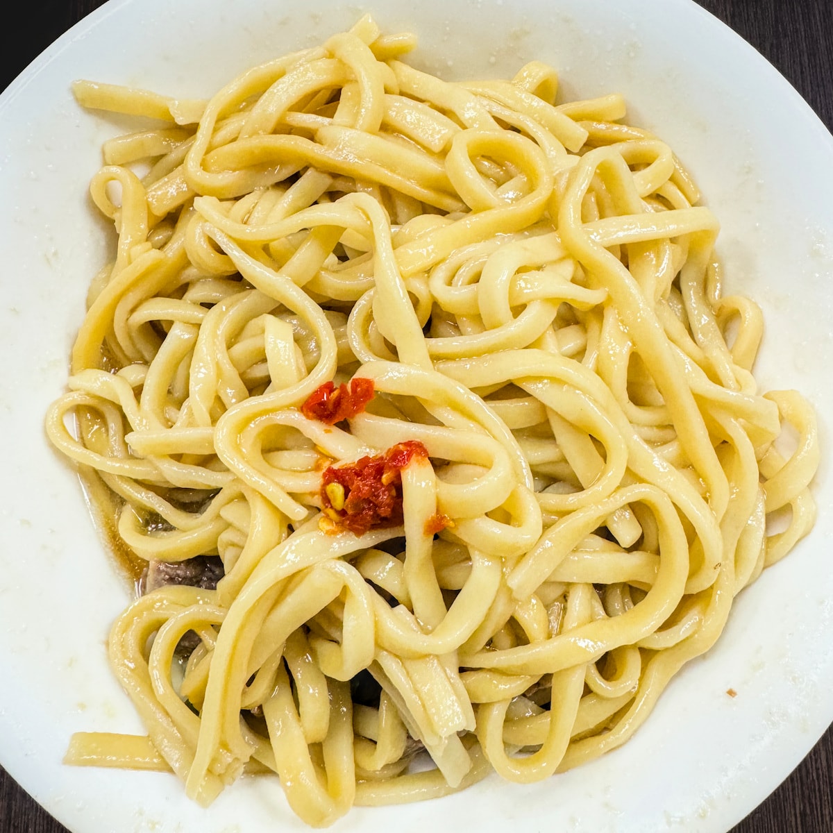 高雄美食推薦：港園牛肉麵，鹽埕區開業逾七十年的經典滋味