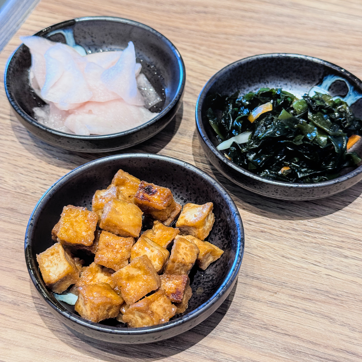 樂麵屋高雄岡山店限時福利：開幕期間供應的三種免費日式小菜無限量自助吃到飽