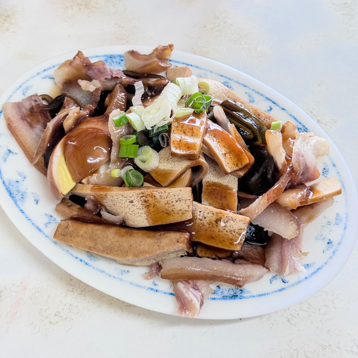 前峰牛肉麵|岡山低調老店藏著濃郁牛肉湯頭,在地人默默吃的高雄傳統美食 - 第16張圖 前峰牛肉麵|岡山低調老店藏著濃郁牛肉湯頭,在地人默默吃的高雄傳統美食