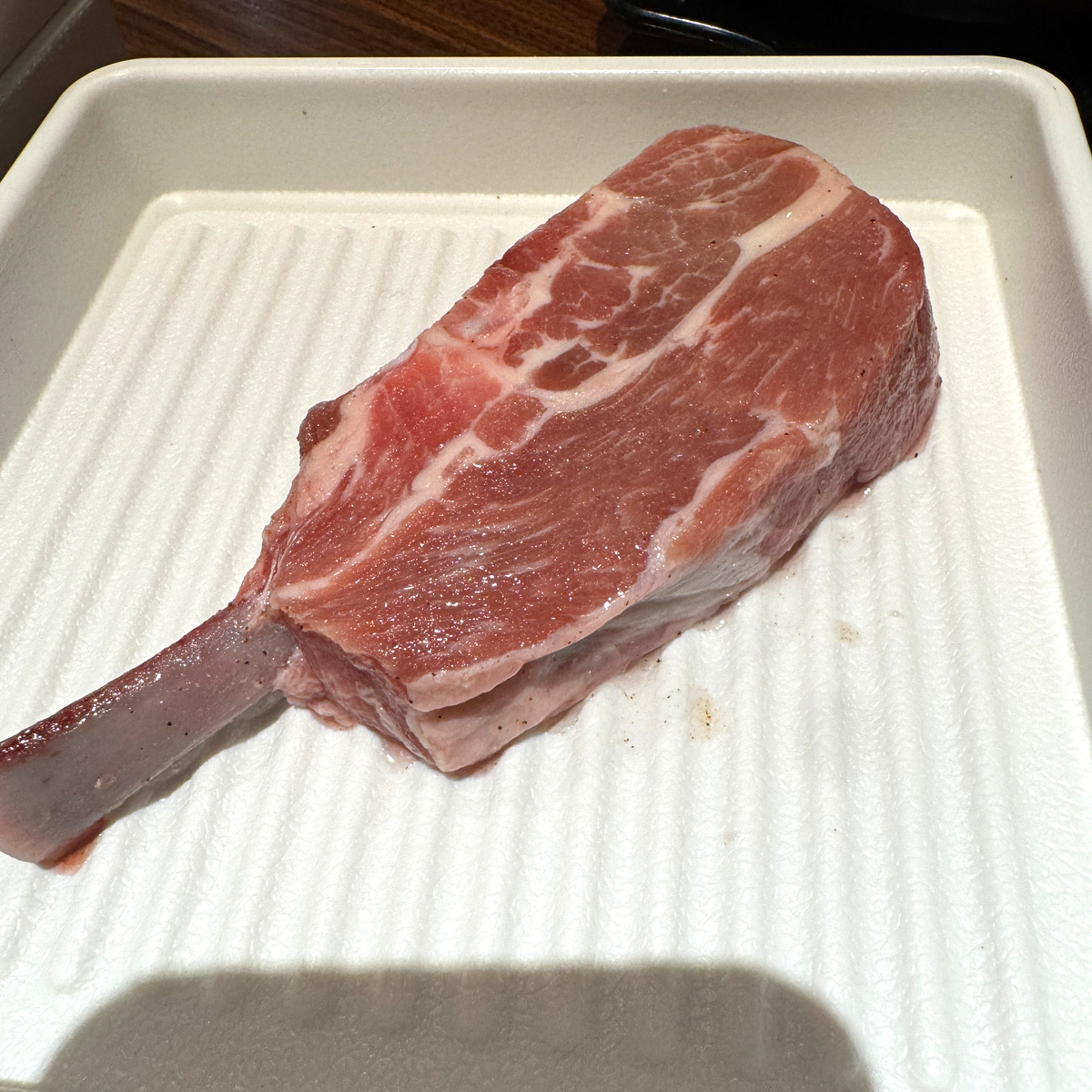 姜滿堂頂級方案特色肉品-帶有自然油脂甜味且無腥味的羊肩小排盤