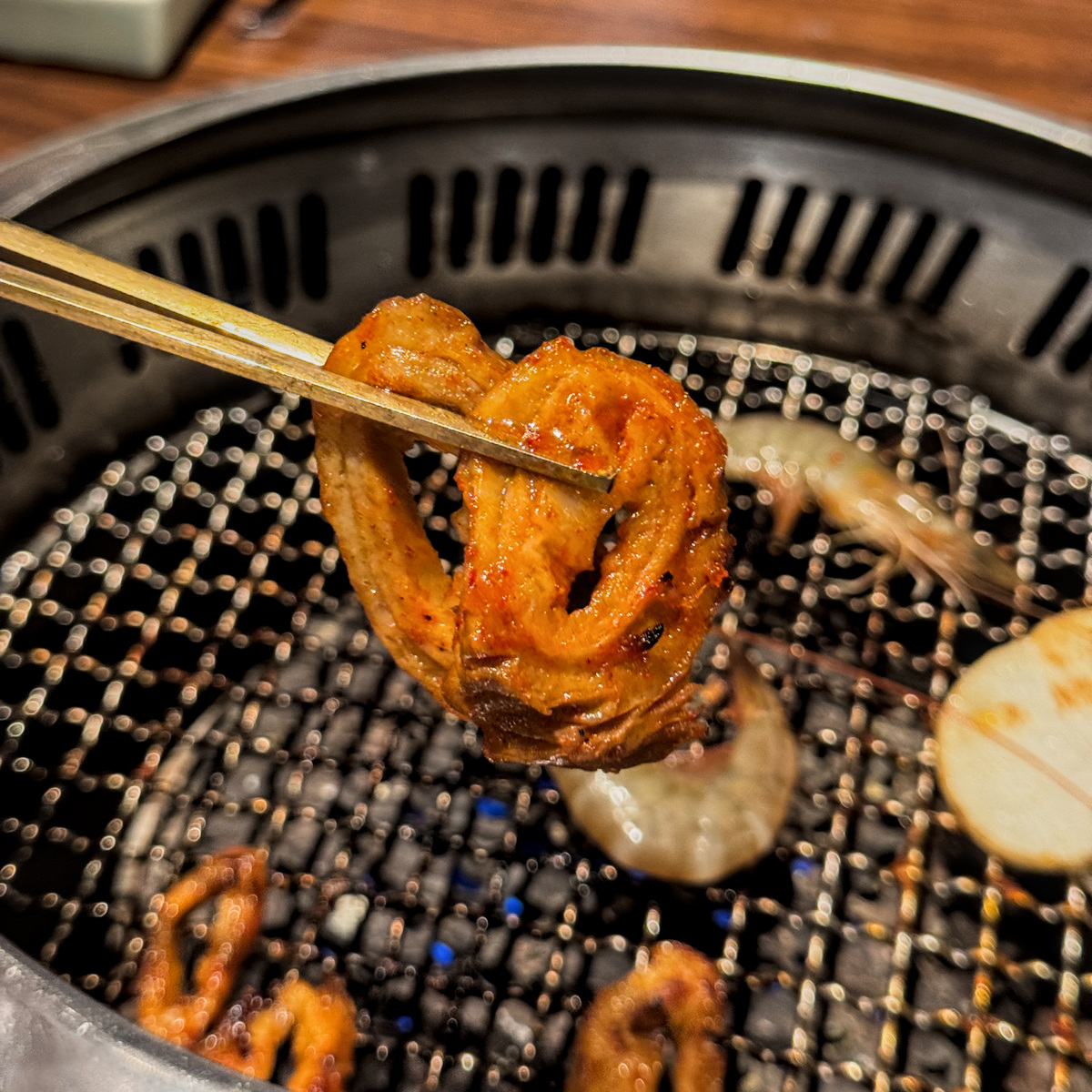 姜滿堂韓式熟食推薦-香氣濃郁口感Q彈的邪惡韓式辣烤腸