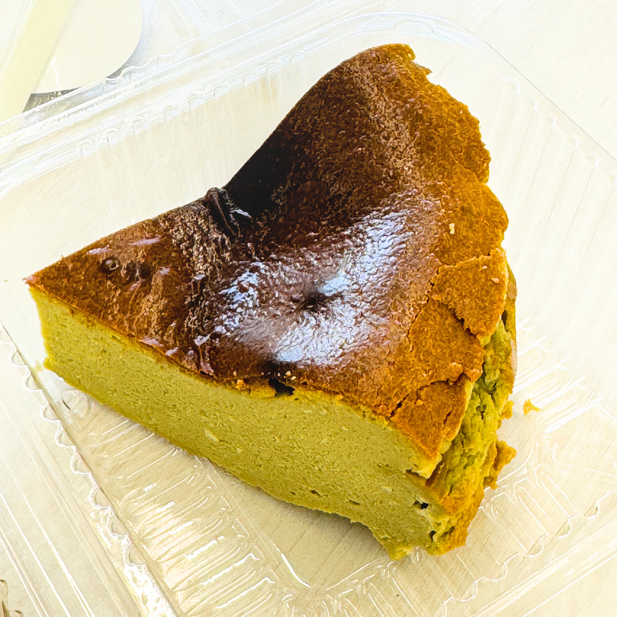 LULITA 鹿莉塔甜點店｜楠梓甜點推薦，開心果巴斯克、葡萄塔必吃！後勁公園附近高雄甜點下午茶