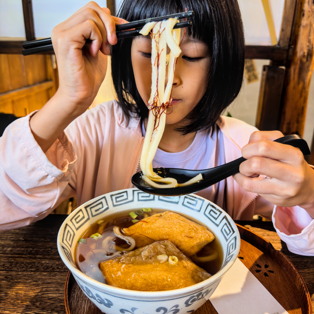 豆荳伊製菓｜高雄前鎮日式甜點推薦，走進昭和老屋品嚐花糰子與湯烏龍麵