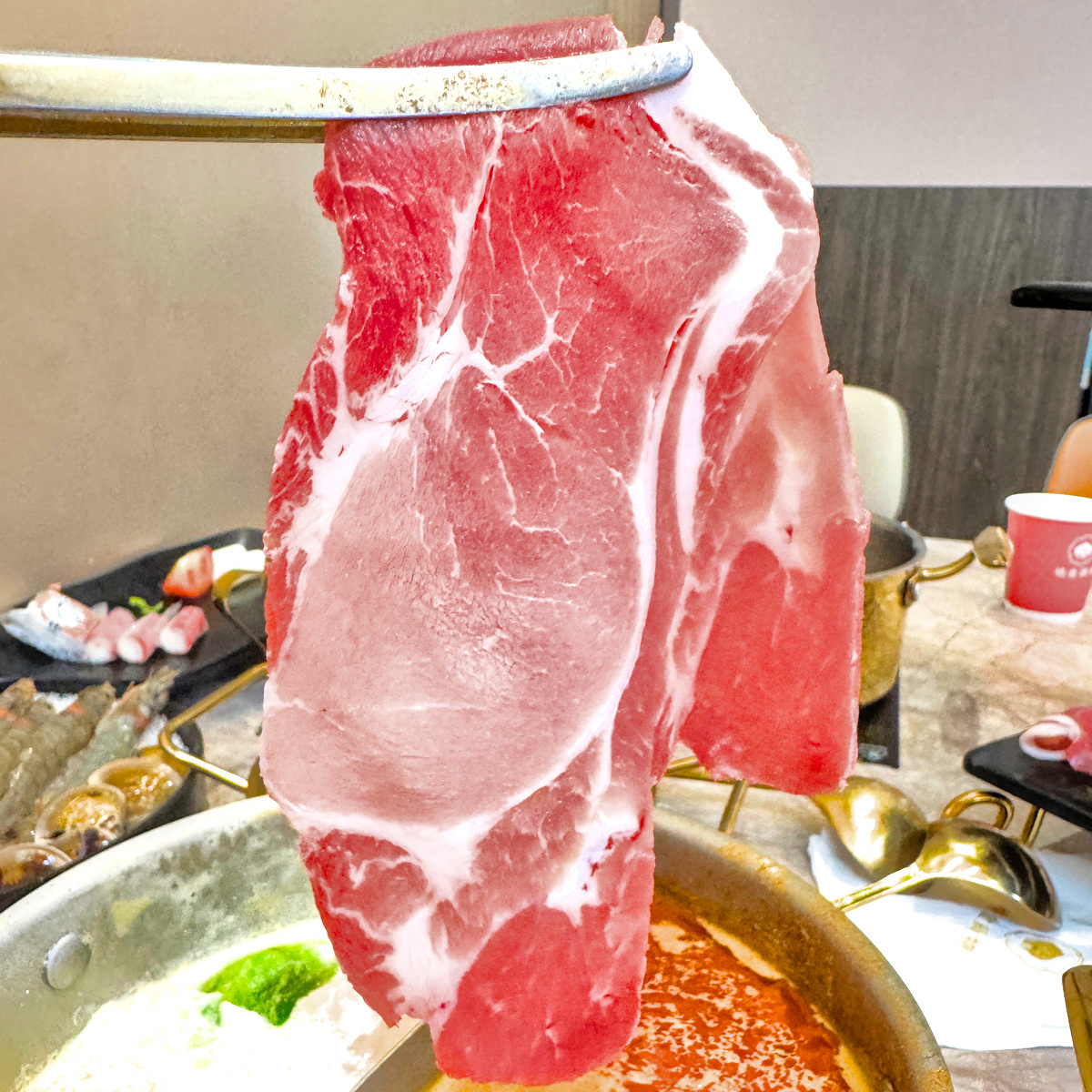 桃金鍋物|高雄岡山最美火鍋店!超過50種自助吧吃到飽、雙人套餐超澎湃,一個人也能享受鴛鴦鍋 - 第11張圖 桃金鍋物|高雄岡山最美火鍋店!超過50種自助吧吃到飽、雙人套餐超澎湃,一個人也能享受鴛鴦鍋