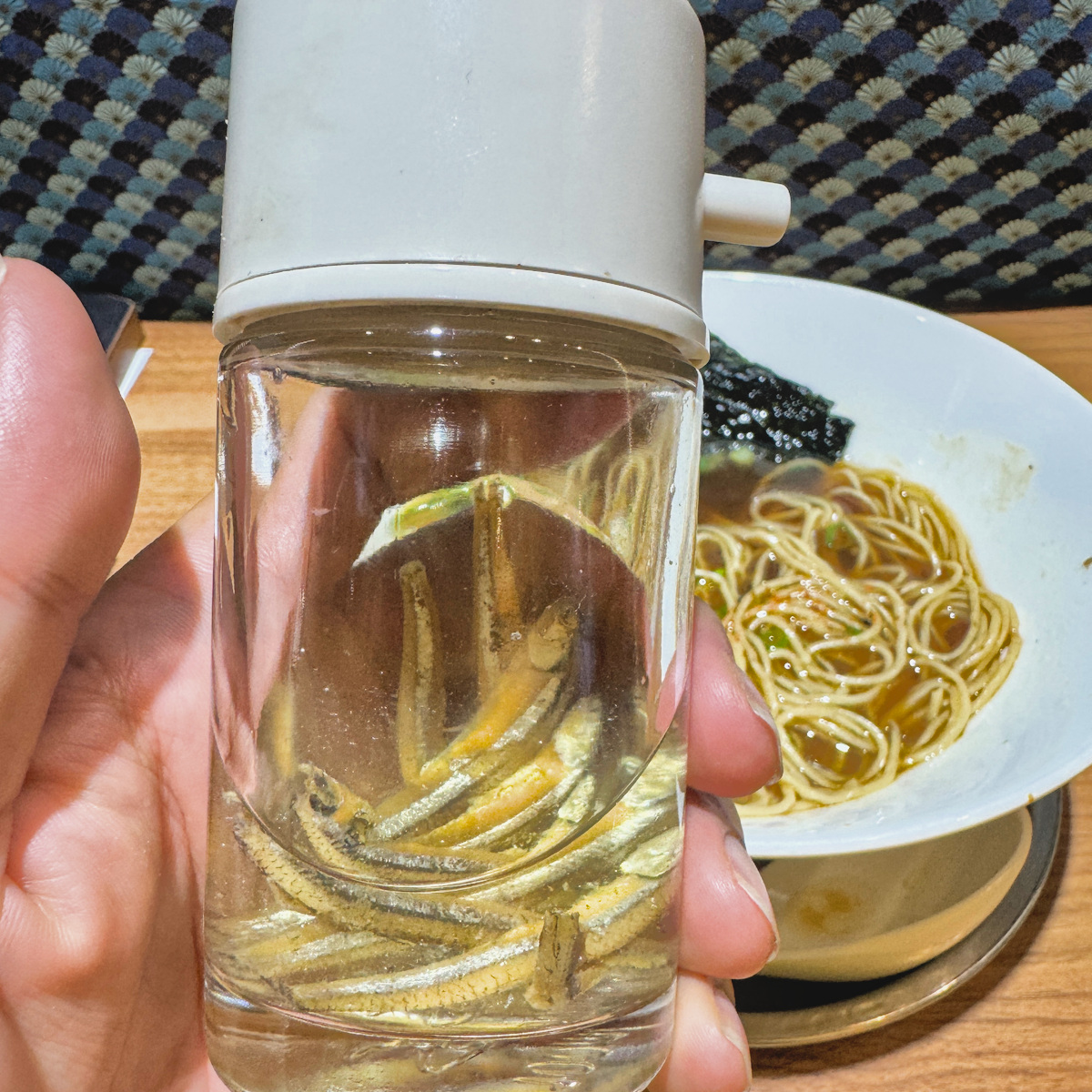 豐王日式拉麵特製魚干醋，獨家調味建議加入拉麵提升風味層次