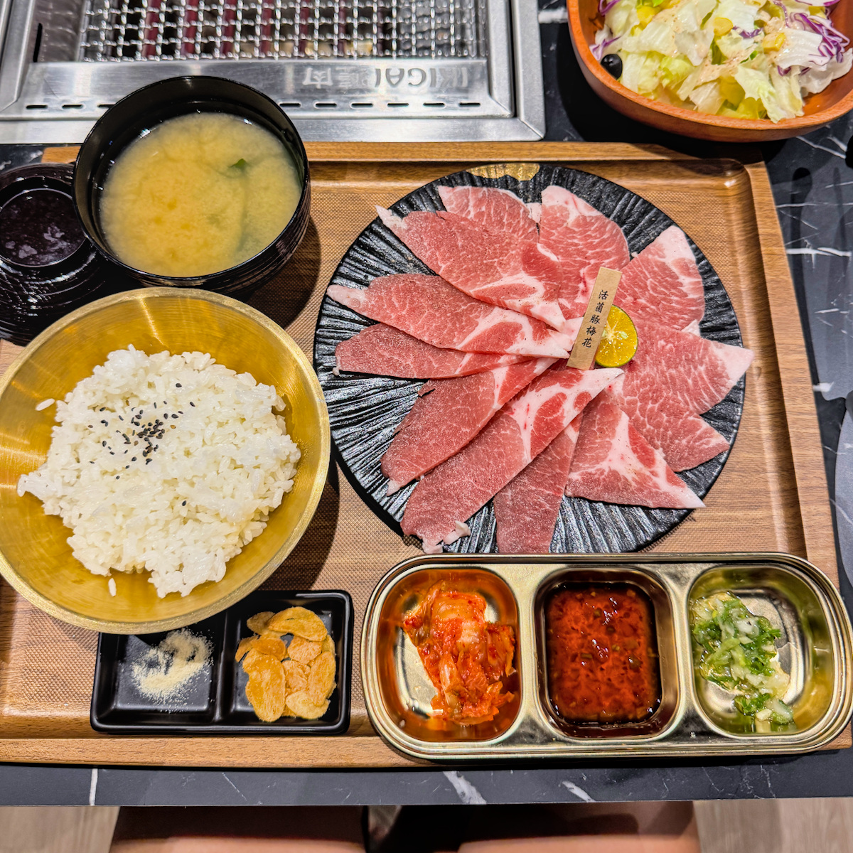 活菌豚梅花套餐 活菌豚梅花套餐主餐,高雄IKIGAI燒肉套餐推薦,肉質鮮嫩適合搭配白飯