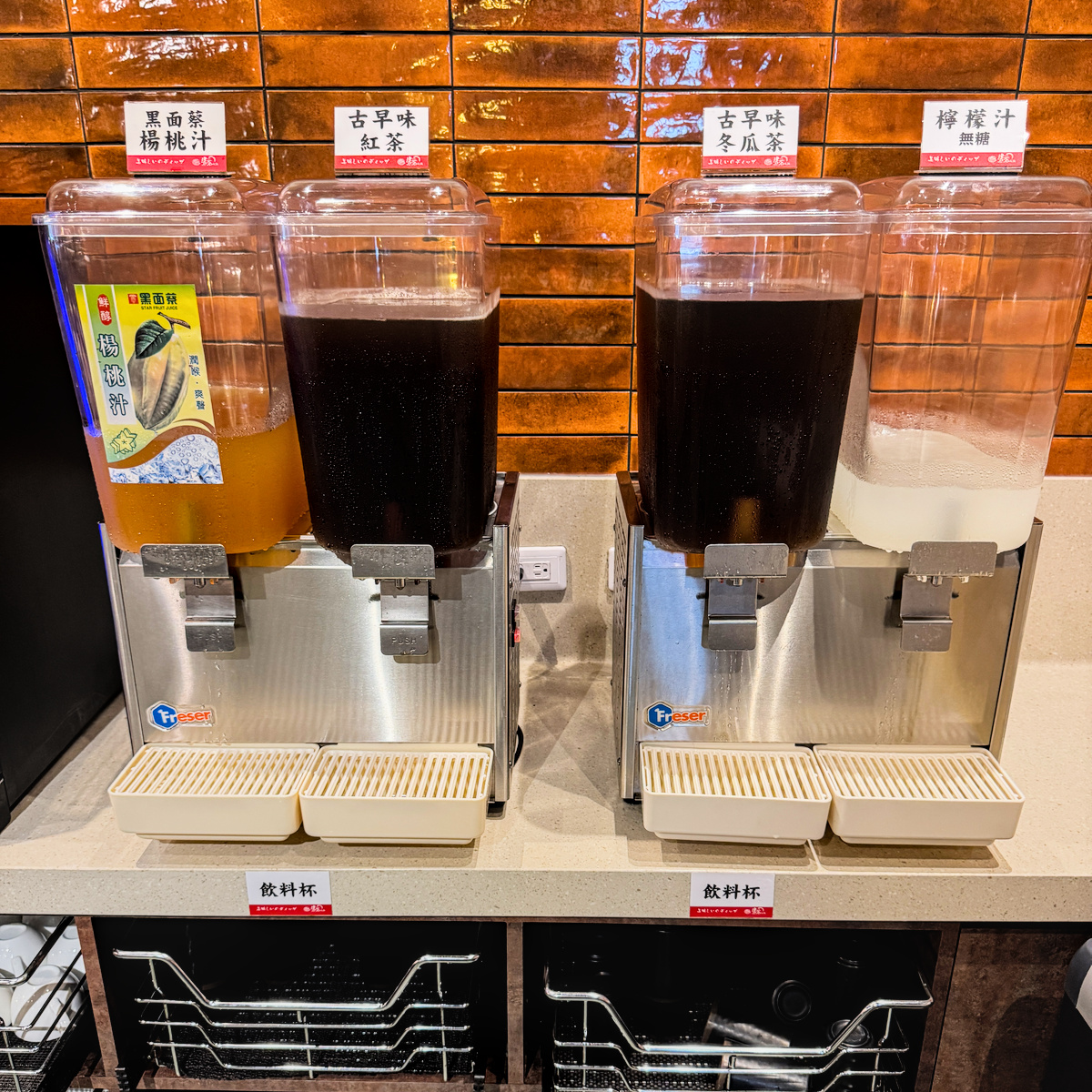 湯蒸火鍋台東新生店餐點照片 湯蒸火鍋台東新生店餐點實拍,展現食材、環境或餐點特色,提供台東火鍋用餐參考。
