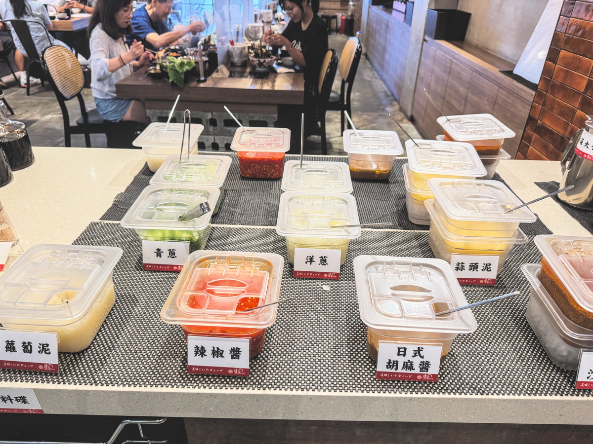 湯蒸火鍋台東新生店餐點照片 湯蒸火鍋台東新生店餐點實拍,展現食材、環境或餐點特色,提供台東火鍋用餐參考。