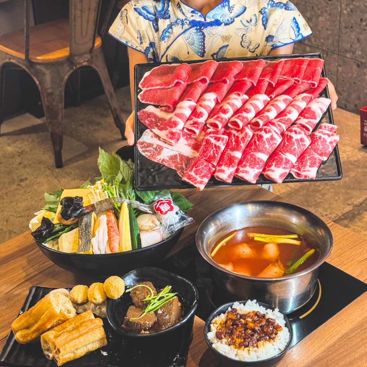 湯蒸火鍋台東新生店餐點照片 湯蒸火鍋台東新生店餐點實拍,展現食材、環境或餐點特色,提供台東火鍋用餐參考。