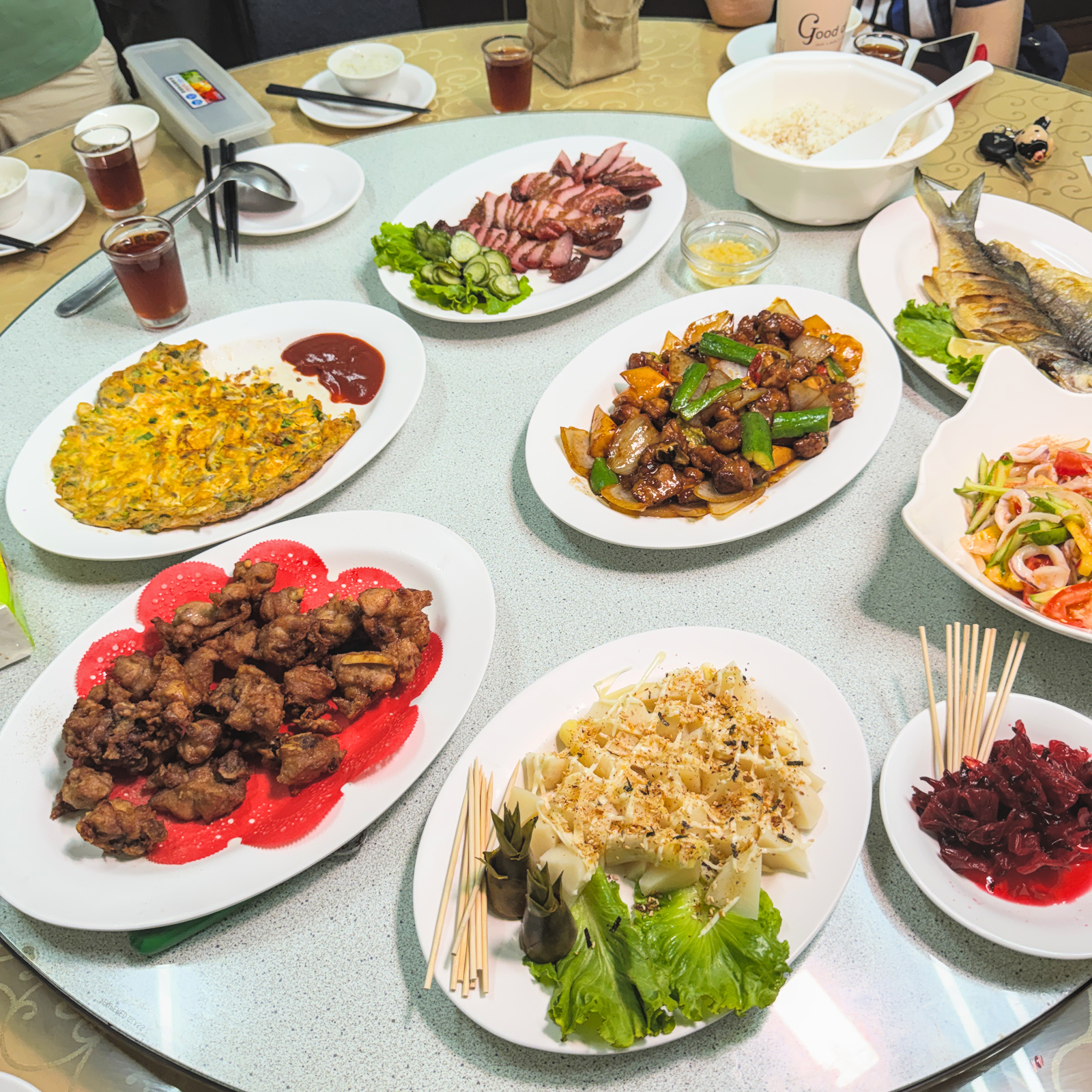 台東太麻里和平飯店來太麻里不能錯過的人氣餐廳實拍,美食料理與用餐環境照片,展現太麻里在地美食、台東海鮮餐廳特色,適合聚餐與旅遊品嚐。 台東太麻里和平飯店來太麻里不能錯過的人氣餐廳實拍,美食料理與用餐環境照片,展現太麻里在地美食、台東海鮮餐廳特色,適合聚餐與旅遊品嚐。