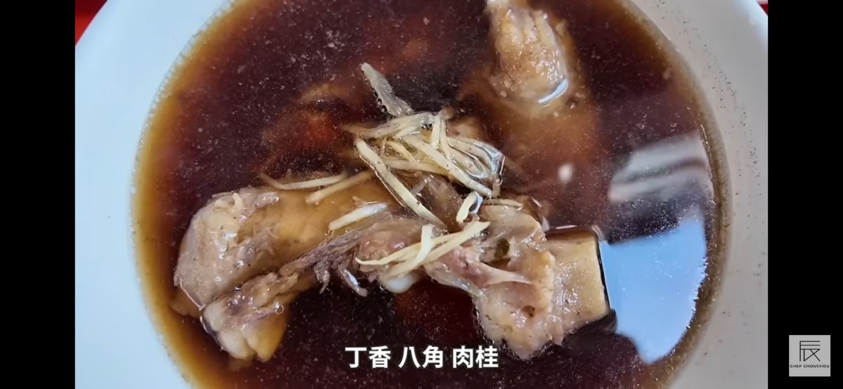 羊家號羊肉｜高雄苓雅飄香50年老字號羊肉店，羊肉燴飯鑊氣十足，大骨湯還能吃到骨髓，興中觀光商圈必吃美食