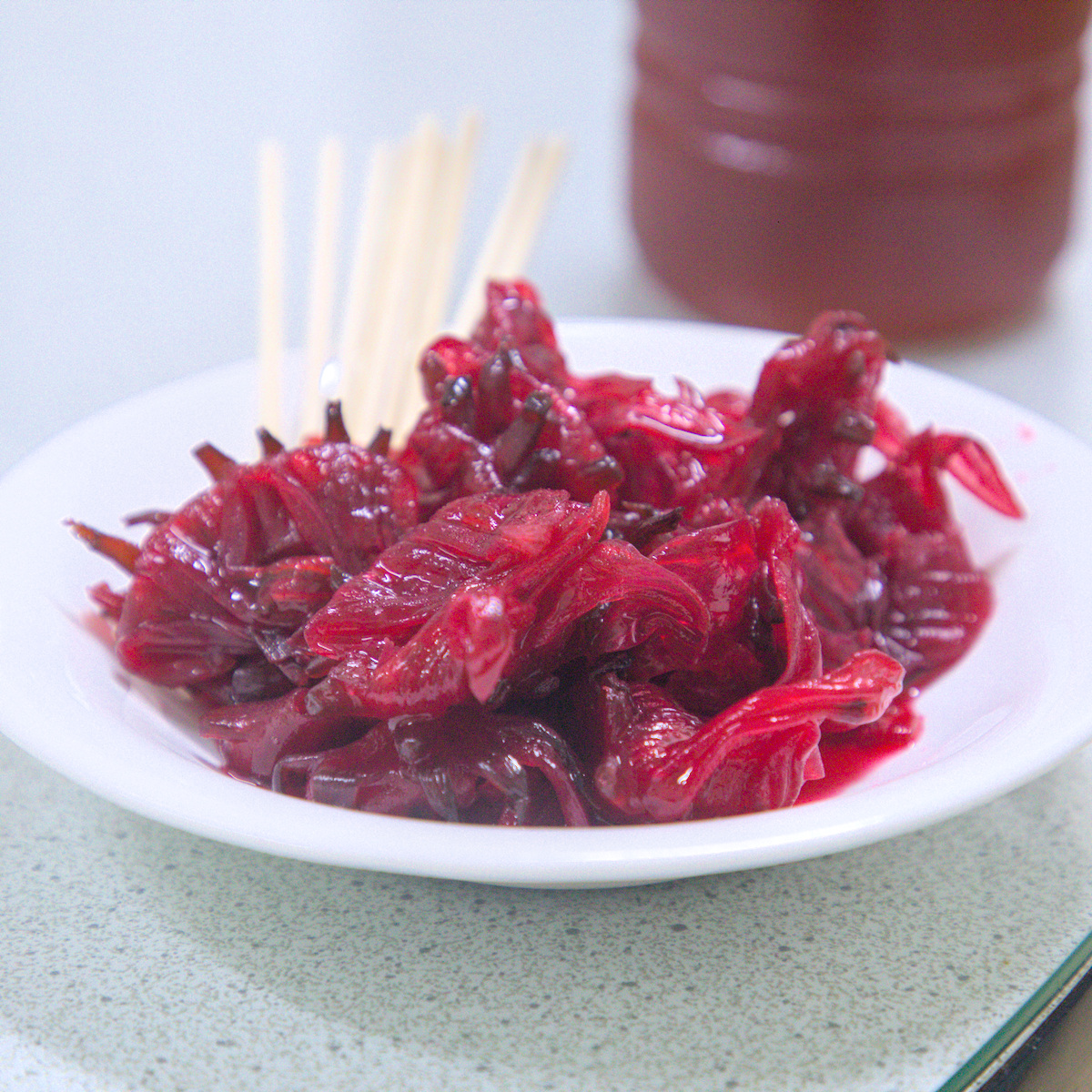 台東太麻里和平飯店洛神花蜜餞實拍,美食料理與用餐環境照片,展現太麻里在地美食、台東海鮮餐廳特色,適合聚餐與旅遊品嚐。 台東太麻里和平飯店洛神花蜜餞實拍,美食料理與用餐環境照片,展現太麻里在地美食、台東海鮮餐廳特色,適合聚餐與旅遊品嚐。