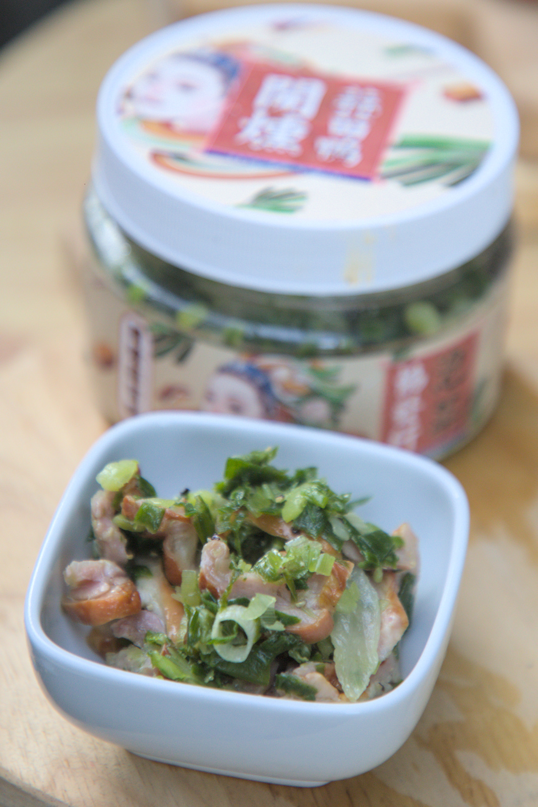 協發行泡菜推薦｜一次開箱5款人氣商品，黃金泡菜、催淚皮蛋辣椒、開燻蒜苗鴨必吃！