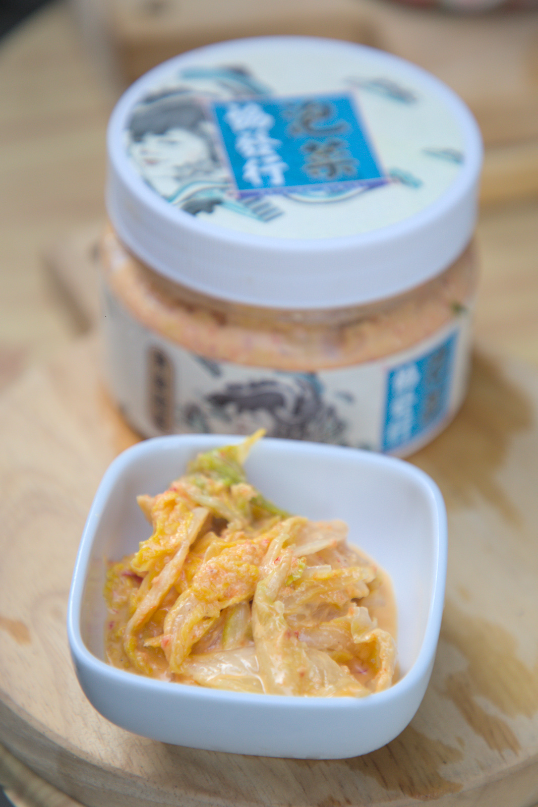 協發行泡菜推薦｜一次開箱5款人氣商品，黃金泡菜、催淚皮蛋辣椒、開燻蒜苗鴨必吃！