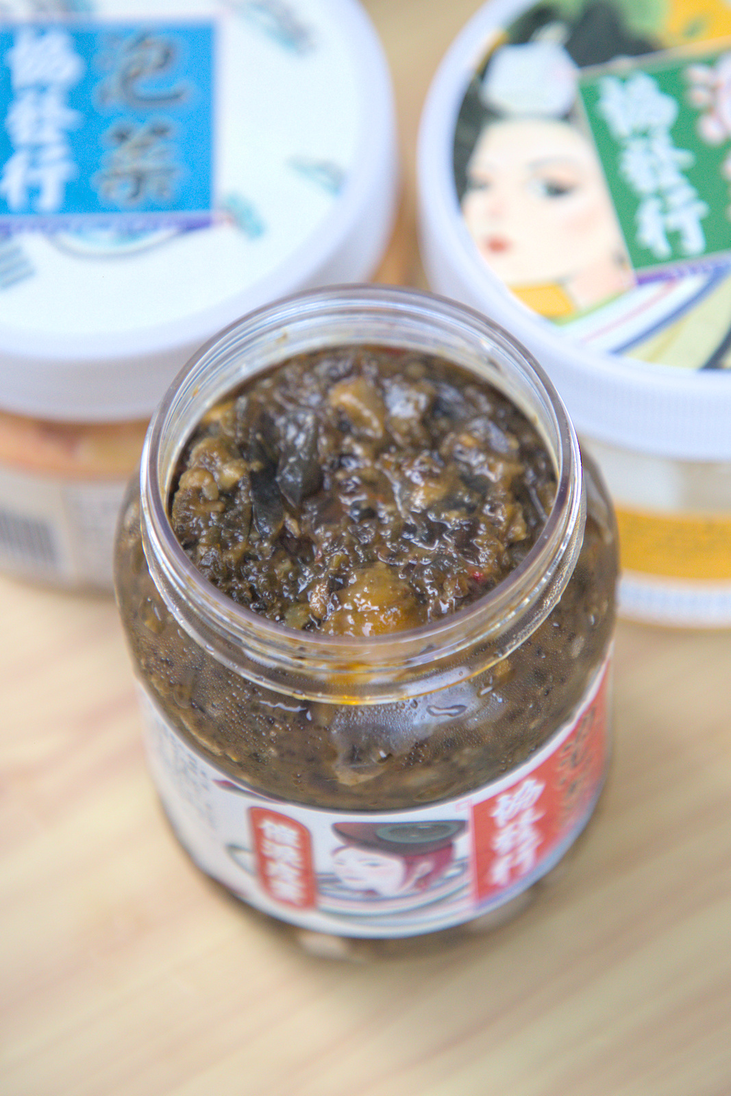 協發行泡菜推薦｜一次開箱5款人氣商品，黃金泡菜、催淚皮蛋辣椒、開燻蒜苗鴨必吃！