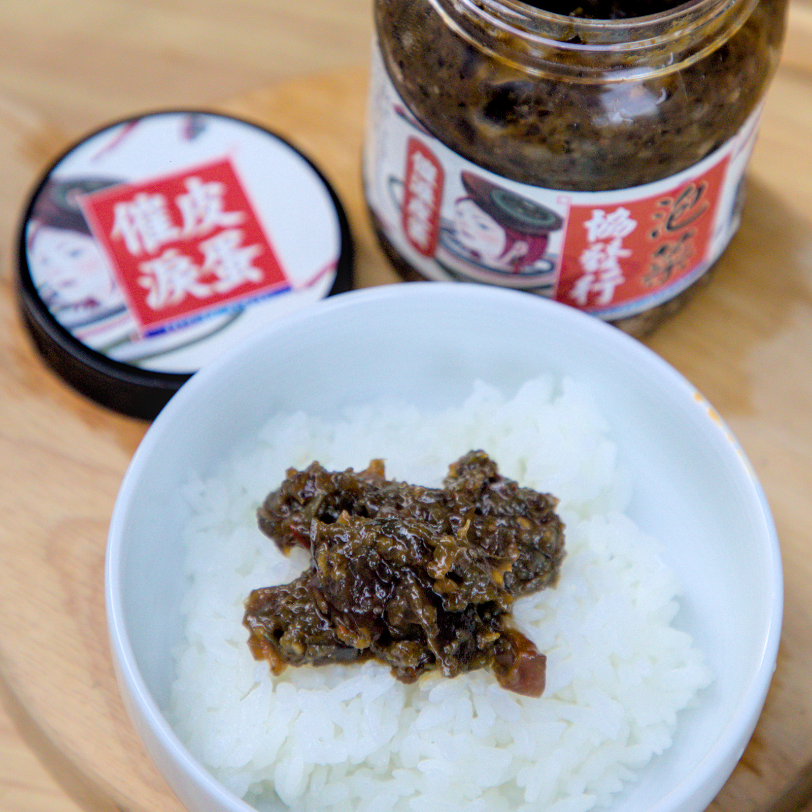 協發行泡菜推薦｜一次開箱5款人氣商品，黃金泡菜、催淚皮蛋辣椒、開燻蒜苗鴨必吃！